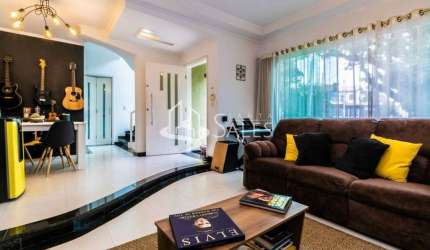 Imperdível oportunidade: Casa à venda em São Paulo-SP, Água Fria, com 3 quartos, 3 suítes, 1 sala, 5 banheiros, 3 vagas, 220m²