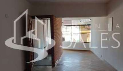 Casa à venda na Vila Monumento, São Paulo-SP: 2 quartos, sala, banheiro, garagem, 160m²!
