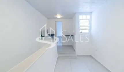 Casa para locação em São Paulo-SP, Jardim Aeroporto: 2 quartos, 2 salas, 1 banheiro, 1 vaga de garagem, 180m²