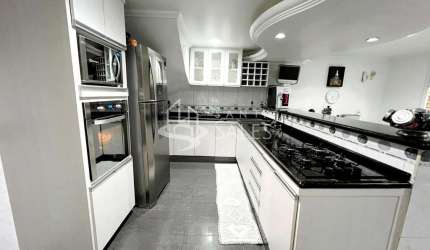 Imperdível casa à venda em São Paulo-SP, Jardim Virginia Bianca: 4 quartos, 2 suítes, 1 sala, 5 banheiros, 3 vagas, 260m².