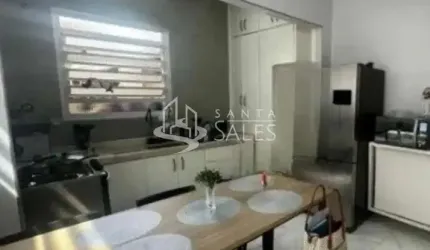 Casa térrea à venda na Mooca, São Paulo-SP: 3 quartos, 2 salas, 3 banheiros, 6 vagas de garagem e 298 m² de área. Confira!