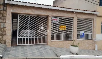 Casa à Venda em Vila Formosa, São Paulo-SP: 4 Quartos, 2 Salas, 3 Banheiros. Agende sua Visita!