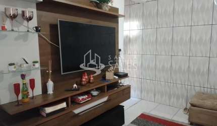 Imperdível oportunidade: Casa à venda na Vila Itapoan, Guarulhos-SP, com 4 quartos, 2 salas, 2 banheiros, 4 vagas de garagem e 120m²