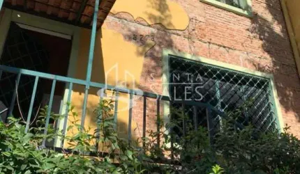 Imperdível casa à venda no Brooklin Paulista, São Paulo-SP! 3 quartos, 1 sala, 3 banheiros, 3 vagas de garagem.