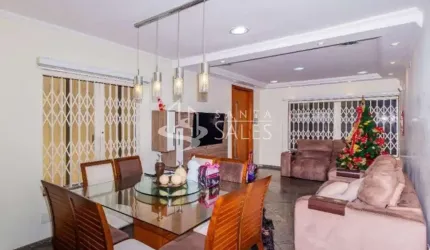 Imperdível casa à venda em SP - Parque São Lucas: 4 quartos, 1 suíte, 1 sala, 4 banheiros, 2 vagas, 261m². Confira já!
