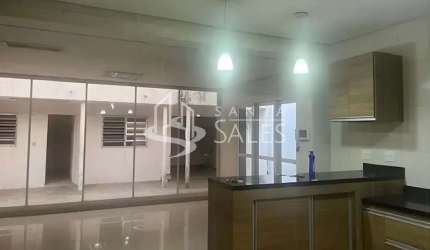 Casa à venda em São Paulo-SP, Vila Congonhas: 4 quartos, 2 suítes, 2 salas, 4 banheiros, 5 vagas, 220m² de área.