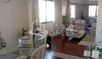 Imperdível! Espaçoso Apartamento no coração da Vila Mariana: 4 Quartos, 2 Suítes, 2 Salas, 5 Banheiros, 3 Vagas, 219m².