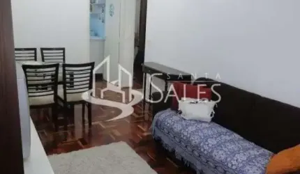 COM DEPENDENCIA DE EMPREGADA