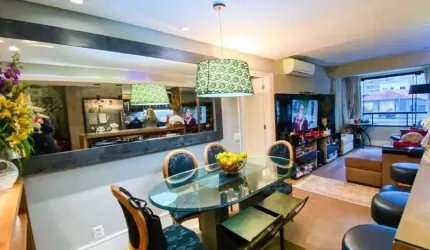 Apartamento com 2 dormitórios à venda, 81 m² por R$ 1.670.000,00 - Centro - Florianópolis/SC