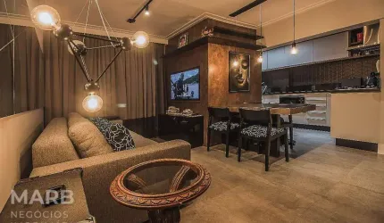 Apartamento com 2 dormitórios à venda, 61 m² por R$ 860.000,00 - Centro - Florianópolis/SC