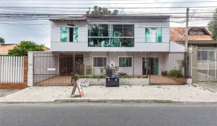 Sobrado com 4 quartos à venda em Santa Cândida - PR