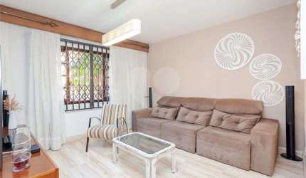 Casa com 3 quartos à venda em Alto Boqueirão - PR
