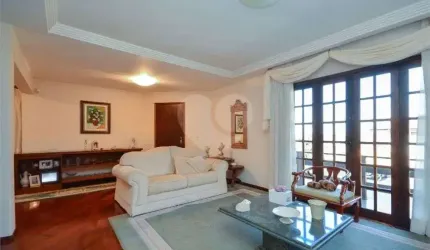 Casa com 4 quartos à venda em Pilarzinho - PR