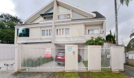 Triplex com 4 quartos à venda em Hugo Lange - PR