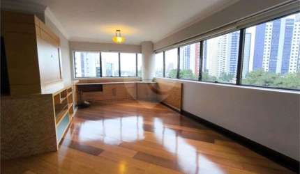 Apartamento com 4 quartos à venda em Mossunguê - PR