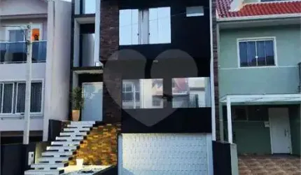 Condomínio com 4 quartos à venda em Novo Mundo - PR