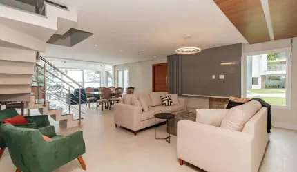 Casa em condomínio fechado com 3 quartos para alugar na Avenida Coronel Marcos, 1239, Pedra Redonda, Porto Alegre por R$ 29.900