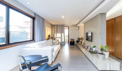 Apartamento com 2 quartos à venda na Rua Carlos Von Koseritz, 865, Higienópolis, Porto Alegre por R$ 999.000