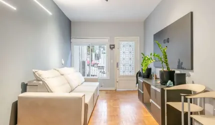 Casa em condomínio fechado com 4 quartos à venda na Avenida Coronel Lucas de Oliveira, 204, Auxiliadora, Porto Alegre por R$ 1.650.000
