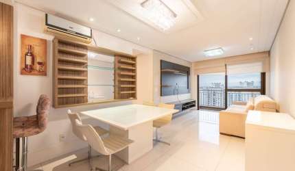 Apartamento com 2 quartos à venda na Beco Andaraí, 566, Passo da Areia, Porto Alegre por R$ 950.000