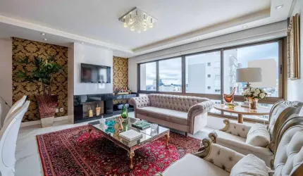 Apartamento com 3 quartos à venda na Rua João Caetano, 79, Petrópolis, Porto Alegre por R$ 1.690.000