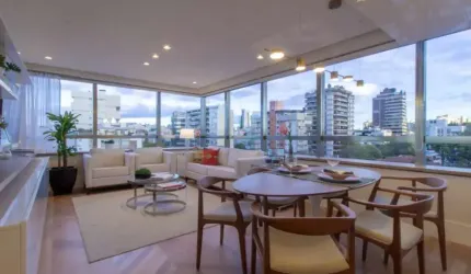 Apartamento com 2 quartos à venda na Rua Santo Inácio, 295, Moinhos de Vento, Porto Alegre por R$ 1.850.000