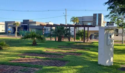 Terreno a Venda  Cond. Tauá     327,11 M²  Araçari