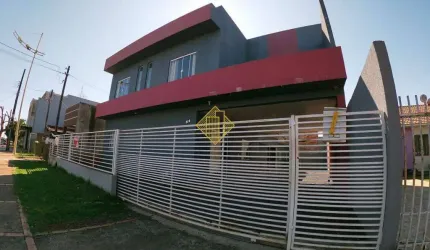 Sobrado à venda, 4 quartos, 1 suíte, 4 vagas, Jardim Coopagro - Toledo/PR