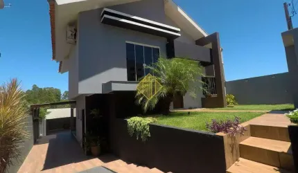 Sobrado à venda, 3 quartos, 1 suíte, 4 vagas, Vila Industrial - Toledo/PR