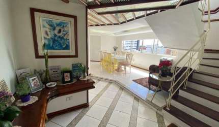 APARTAMENTO TRIPLEX COM 03 SUITES E 01 QUARTO NO CENTRO DE CASCAVEL-PR