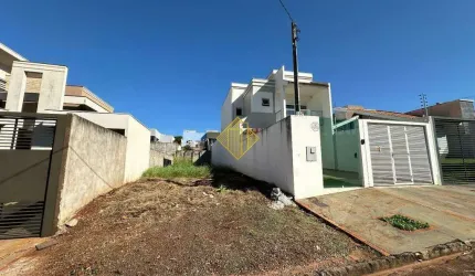 Sobrado à venda, 3 quartos, 1 suíte, 2 vagas, Jardim Concórdia - Toledo/PR