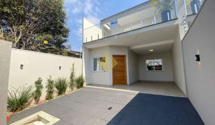 VENDE-SE SOBRADO NOVO NO BAIRRO SANTA CRUZ COM SOBRA DE TERRENO- CASCAVEL/PR