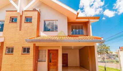 Sobrado à venda, 3 quartos, 1 suíte, 2 vagas, Jardim Gisela - Toledo/PR