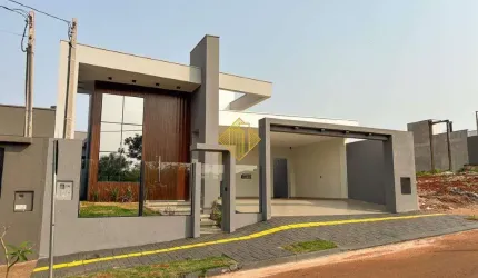 **CASA COM 3 SUÍTES, GARAGEM PARA 4 CARROS E PISCINA PRÓXIMA AO LAGO NOVO - NA VILA INDUSTRIAL - TOLEDO/PR**