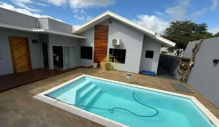 LINDA CASA PANCERA COM PISCINA EM TOLEDO-PARANÁ
