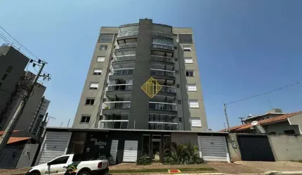 Apartamento para aluguel, 3 quartos, 1 suíte, 2 vagas, Centro - Cascavel/PR