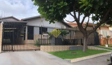 Casa a venda no Universitário