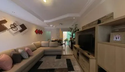 Casa com 3 quartos à venda na Rua Antônio Simionato, Santa Terezinha, São Bernardo do Campo por R$ 980.000