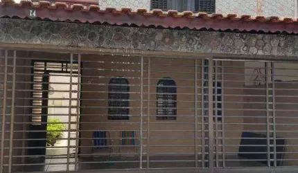 Casa com 3 dormitórios à venda, 123 m² por R$ 675.000,00 - Boqueirão - Praia Grande/SP