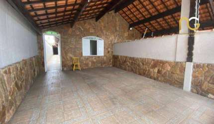 Casa com 3 dormitórios à venda, 194 m² por R$ 750.000,00 - Vila Guilhermina - Praia Grande/SP