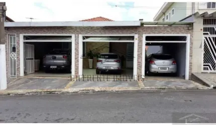 Casa com 250m² no Jardim Popular !!