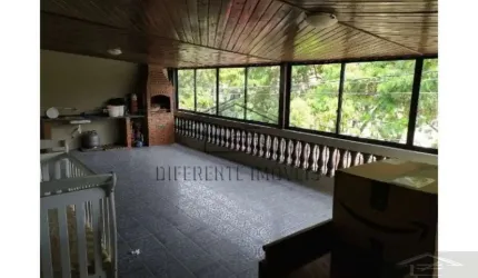 SOBRADO 3 DORMITÓRIOS - 250M² OPORTUNIDADE!