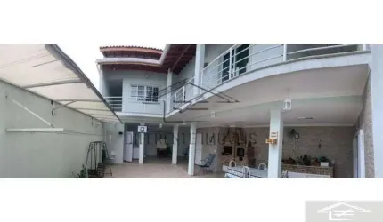 SOBRADO 4 DORMITÓRIOS - 3 SUÍTE- 4 VAGAS - 4 WC -300 m² - OPORTUNIDADE !!
