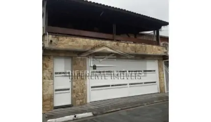 Sobrado 263m² 3 dormitórios 1 suíte 3 vagas - Vila Galvão