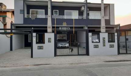 Sobrado Geminado no Boa Vista com 133m² e amplo espaço nos fundos.