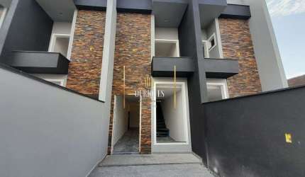 Sobrado Geminado no Comasa com 76m² sendo 2 suítes e 2 vagas.