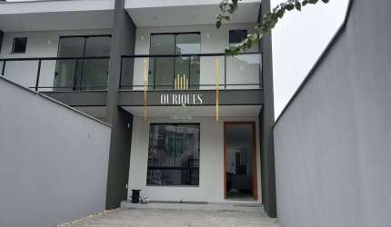 Belíssimo Sobrado no Loteamento Santos Dumont com 115m², 3 quartos sendo 1suíte.