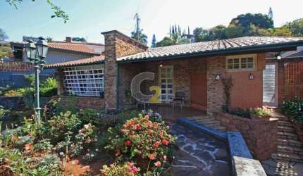 CASA ASSOBRADADA - SUMARÉ - 3 DORMITÓRIOS - 1 SUÍTE - 2 VAGAS
