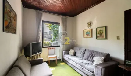 Casa térrea a venda na Vila Madalena com 2 quartos e 1 vaga