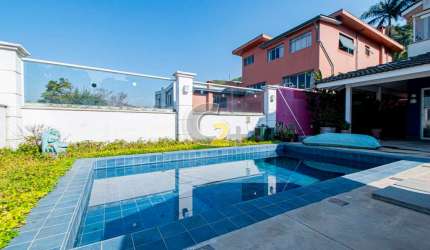 Casa a venda, Pacaembu, 3 suítes e 6 vagas